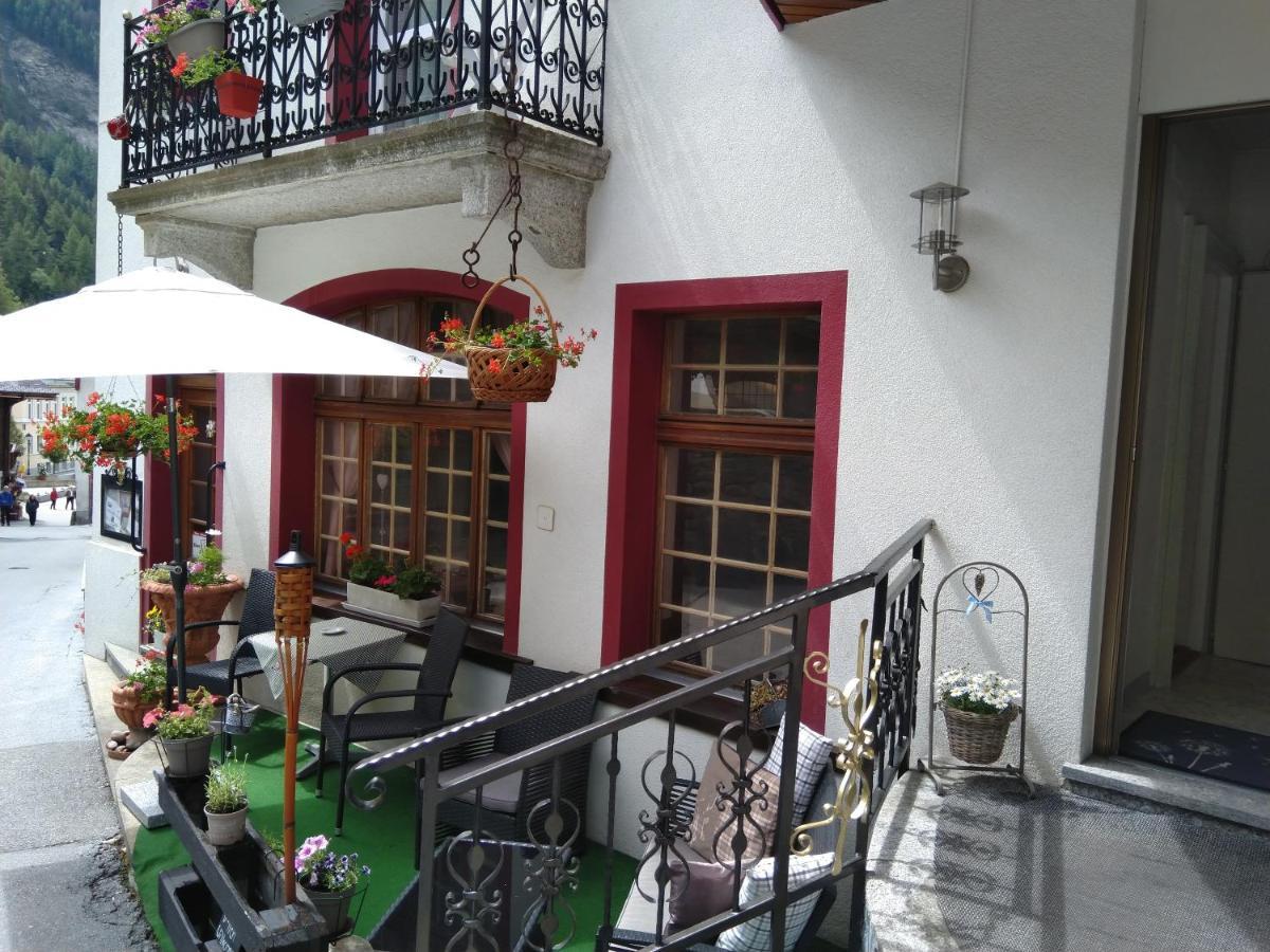 Hotel Restaurant Escher Leukerbad Esterno foto