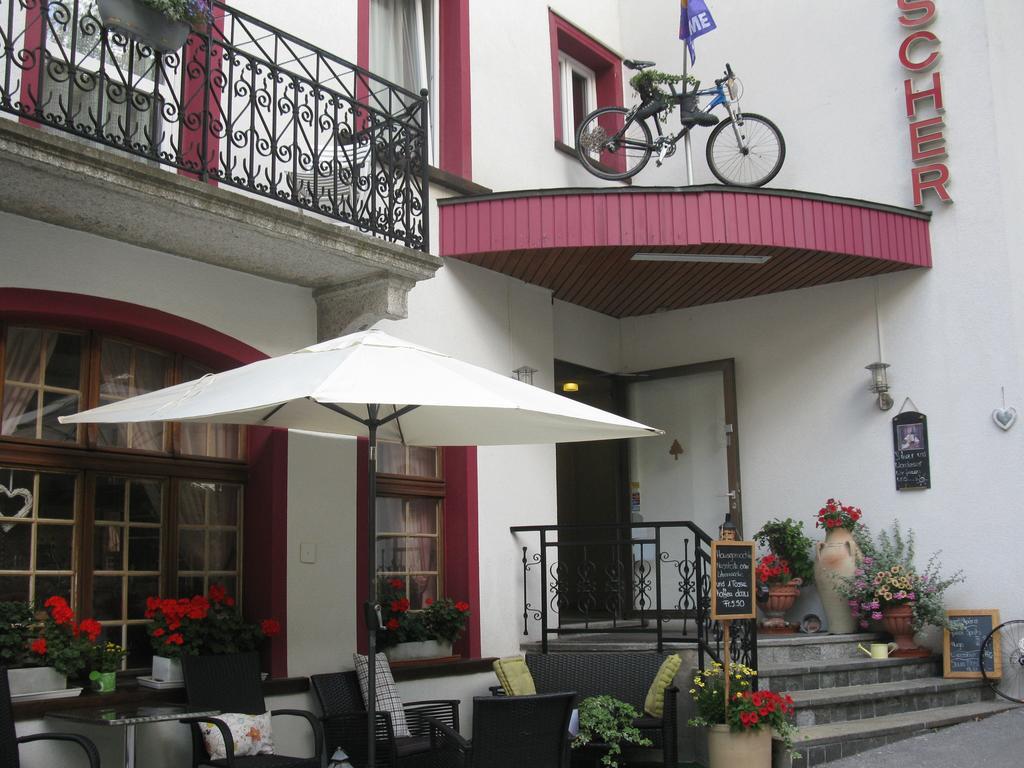 Hotel Restaurant Escher Leukerbad Esterno foto