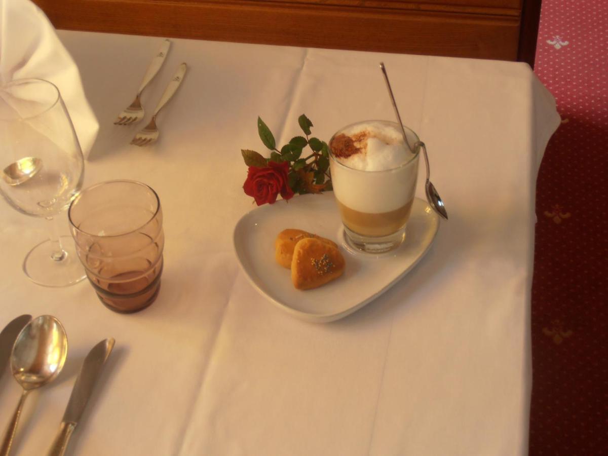 Hotel Restaurant Escher Leukerbad Esterno foto
